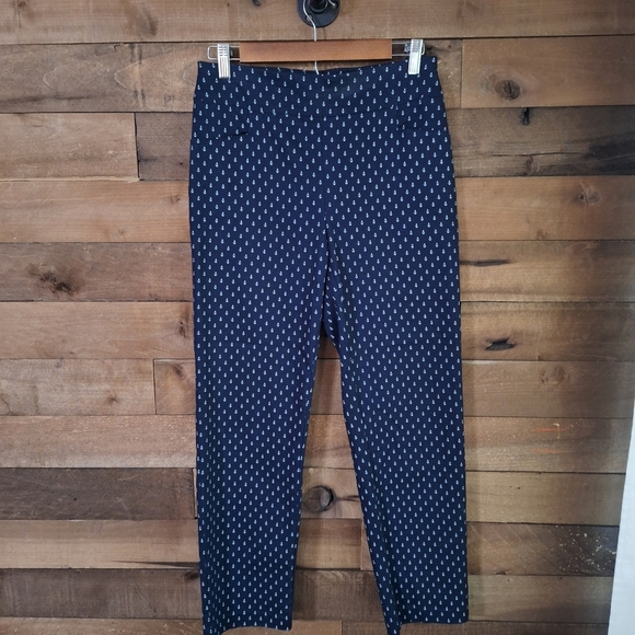 Chico’s Perfect Stretch Navy Ankle Pants with Anchor Print | Size 1 (US 8 Medium - Picture 1 of 6